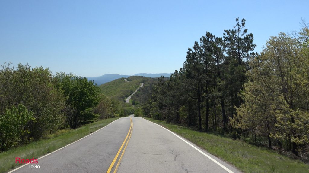 Best Driving Roads and Best Motorcycle Roads in the Ozarks