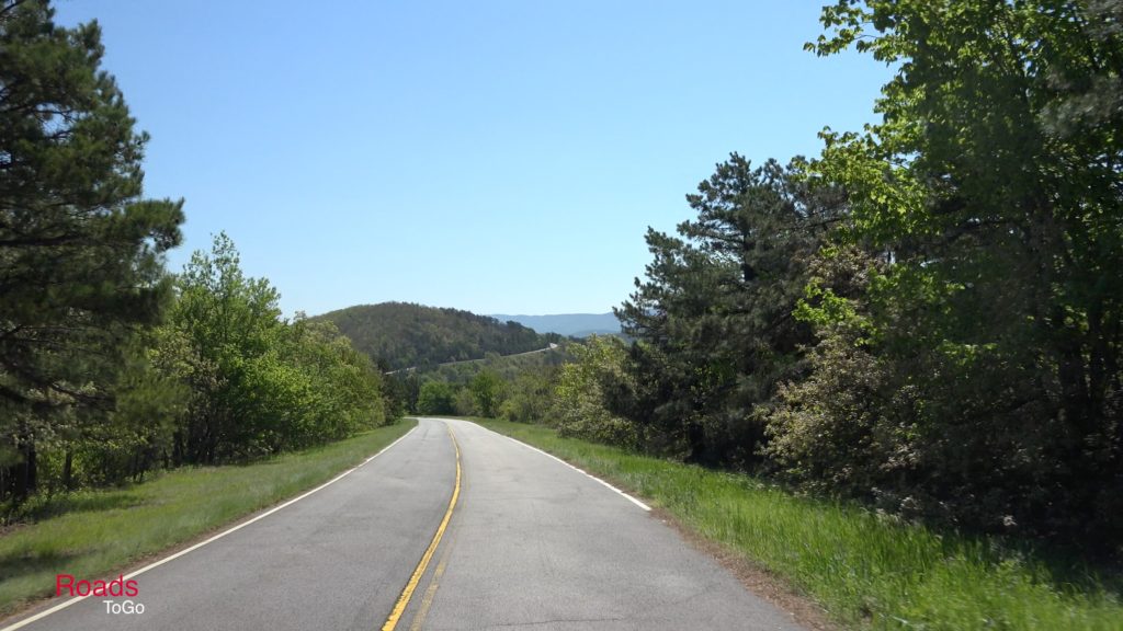 Best Driving Roads and Best Motorcycle Roads in the Ozarks