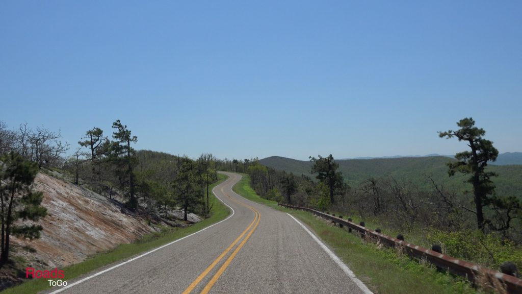 Best Driving Roads and Best Motorcycle Roads in the Ozarks